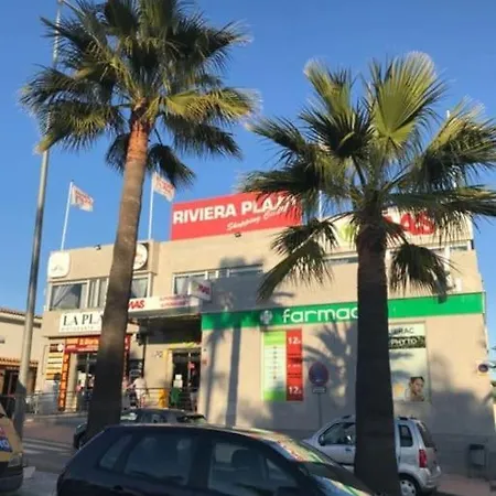 Holiday home Nyrenoverat! Beachfront Townhouse Med Pool Malaga