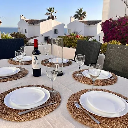 Holiday home Nyrenoverat! Beachfront Townhouse Med Pool