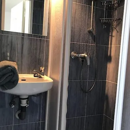 Holiday home Nyrenoverat! Beachfront Townhouse Med Pool